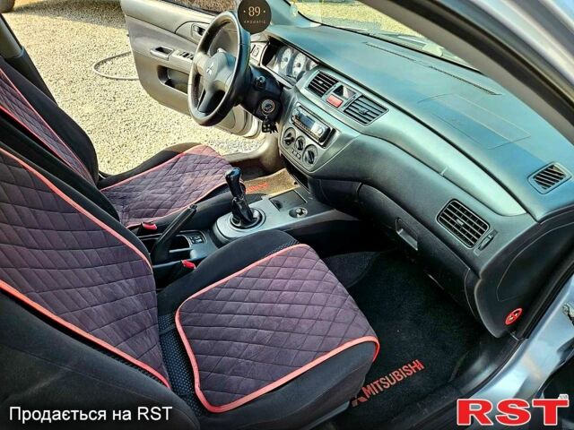 Мицубиси Лансер, объемом двигателя 1.6 л и пробегом 269 тыс. км за 3600 $, фото 3 на Automoto.ua