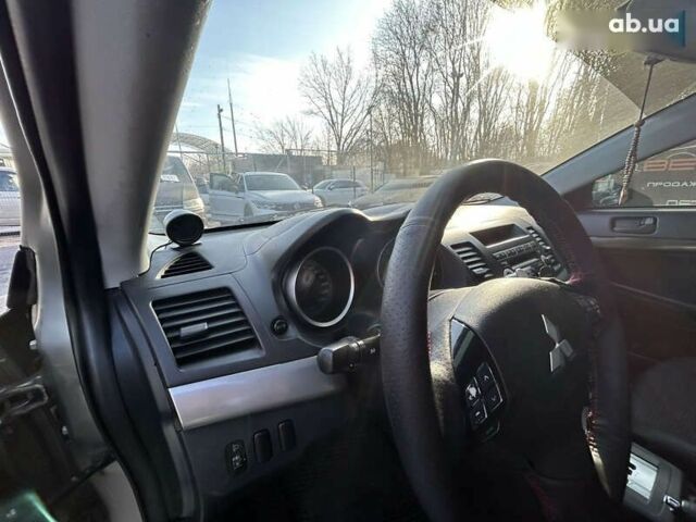 Міцубісі Lancer, об'ємом двигуна 2 л та пробігом 250 тис. км за 8400 $, фото 19 на Automoto.ua