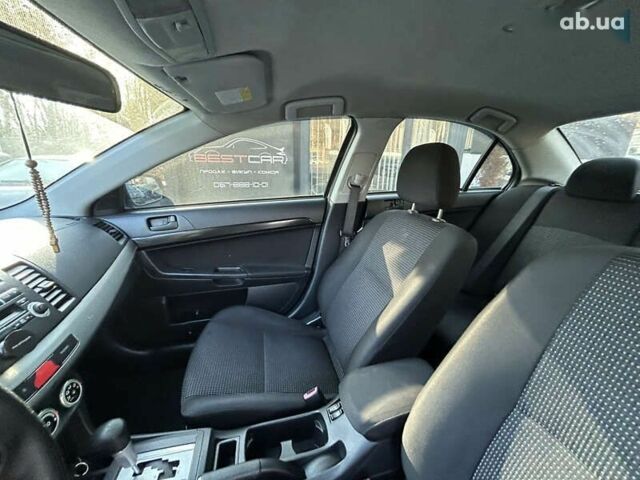 Міцубісі Lancer, об'ємом двигуна 2 л та пробігом 250 тис. км за 8400 $, фото 17 на Automoto.ua