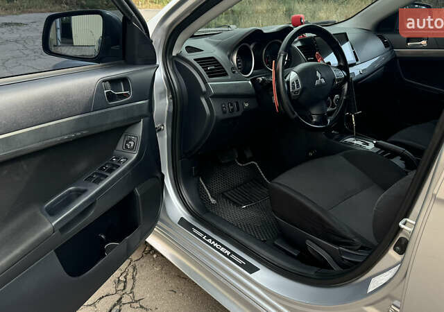 Мицубиси Лансер, объемом двигателя 2 л и пробегом 195 тыс. км за 7300 $, фото 9 на Automoto.ua