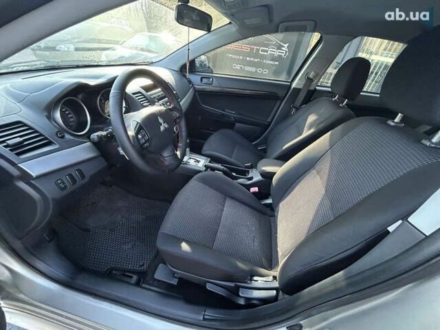 Міцубісі Lancer, об'ємом двигуна 2 л та пробігом 250 тис. км за 8400 $, фото 15 на Automoto.ua