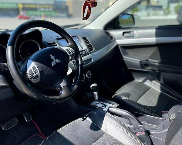 Міцубісі Lancer, об'ємом двигуна 2 л та пробігом 253 тис. км за 5199 $, фото 7 на Automoto.ua