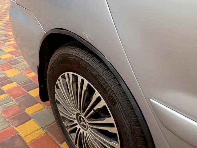 Мицубиси Лансер, объемом двигателя 1.6 л и пробегом 230 тыс. км за 3800 $, фото 5 на Automoto.ua