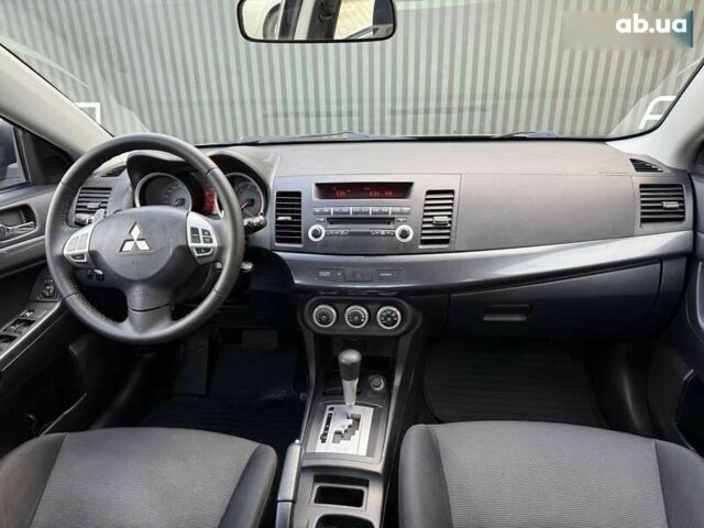 Міцубісі Lancer, об'ємом двигуна 2 л та пробігом 230 тис. км за 6800 $, фото 27 на Automoto.ua