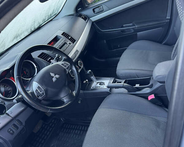 Міцубісі Lancer, об'ємом двигуна 2 л та пробігом 235 тис. км за 7500 $, фото 7 на Automoto.ua