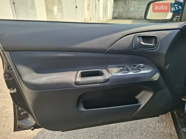 Мицубиси Лансер, объемом двигателя 1.6 л и пробегом 131 тыс. км за 6400 $, фото 6 на Automoto.ua