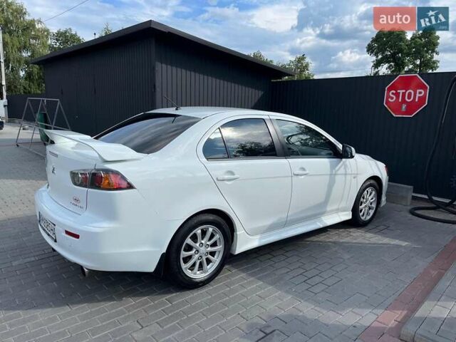 Мицубиси Лансер, объемом двигателя 2.36 л и пробегом 273 тыс. км за 9500 $, фото 7 на Automoto.ua