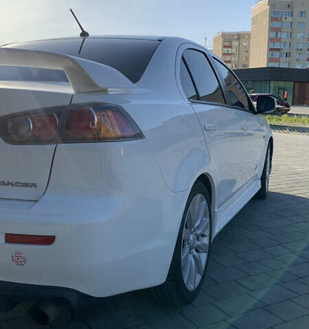 Міцубісі Lancer, об'ємом двигуна 2 л та пробігом 144 тис. км за 8800 $, фото 5 на Automoto.ua