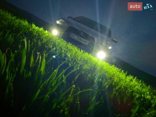Жовтий Міцубісі Lancer, об'ємом двигуна 2 л та пробігом 175 тис. км за 6250 $, фото 9 на Automoto.ua