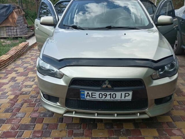 Желтый Мицубиси Лансер, объемом двигателя 2 л и пробегом 137 тыс. км за 7300 $, фото 2 на Automoto.ua