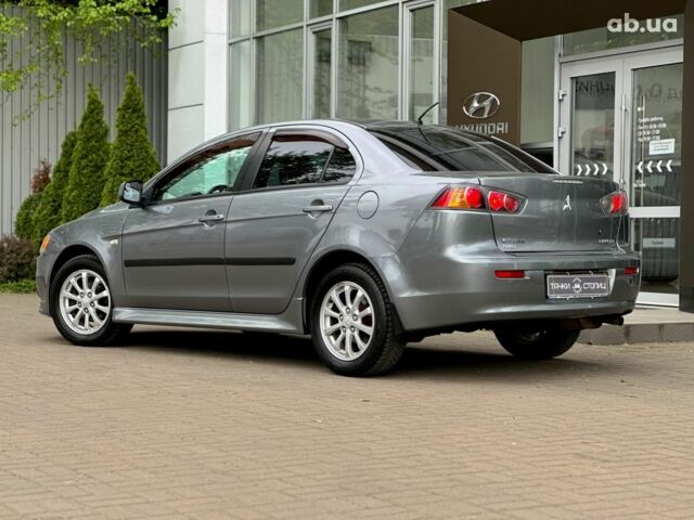 Серый Мицубиси Лансер, объемом двигателя 0 л и пробегом 154 тыс. км за 7600 $, фото 6 на Automoto.ua