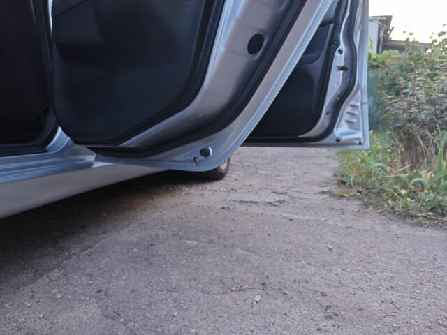 Серый Мицубиси Лансер, объемом двигателя 1.6 л и пробегом 98 тыс. км за 4800 $, фото 1 на Automoto.ua