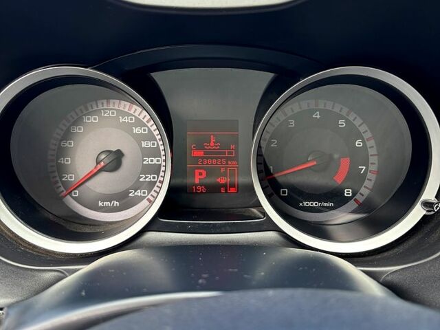 Сірий Міцубісі Lancer, об'ємом двигуна 1.8 л та пробігом 238 тис. км за 6700 $, фото 12 на Automoto.ua