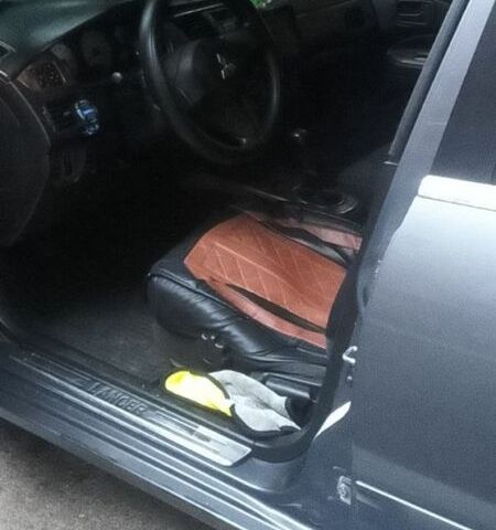 Серый Мицубиси Лансер, объемом двигателя 1.6 л и пробегом 318 тыс. км за 3350 $, фото 13 на Automoto.ua