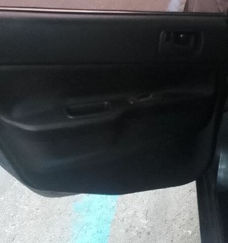 Серый Мицубиси Лансер, объемом двигателя 1.6 л и пробегом 318 тыс. км за 3350 $, фото 15 на Automoto.ua