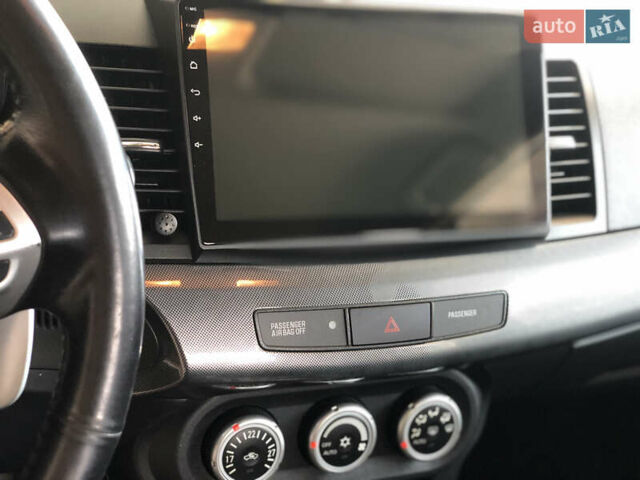 Серый Мицубиси Лансер, объемом двигателя 1.8 л и пробегом 120 тыс. км за 8000 $, фото 3 на Automoto.ua