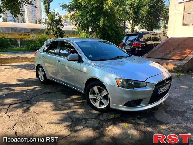 Серый Мицубиси Лансер, объемом двигателя 1.8 л и пробегом 246 тыс. км за 5600 $, фото 4 на Automoto.ua