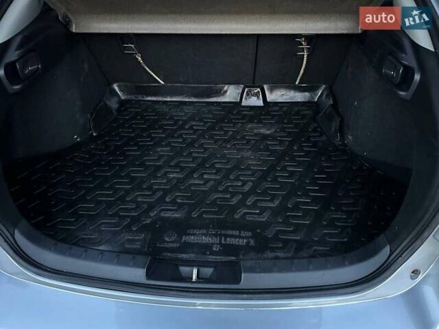 Сірий Міцубісі Lancer, об'ємом двигуна 1.8 л та пробігом 278 тис. км за 6650 $, фото 19 на Automoto.ua
