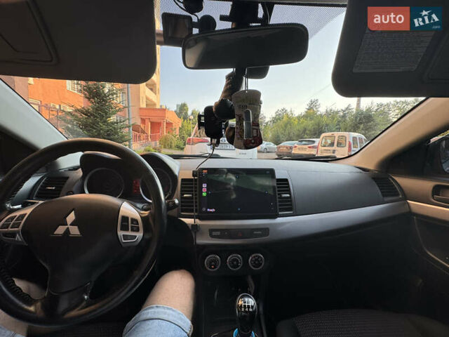 Серый Мицубиси Лансер, объемом двигателя 1.8 л и пробегом 185 тыс. км за 6500 $, фото 2 на Automoto.ua