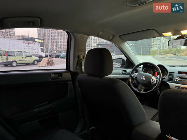 Серый Мицубиси Лансер, объемом двигателя 1.8 л и пробегом 248 тыс. км за 6400 $, фото 12 на Automoto.ua