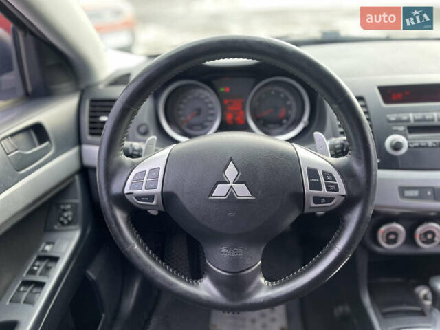 Серый Мицубиси Лансер, объемом двигателя 1.8 л и пробегом 248 тыс. км за 6800 $, фото 17 на Automoto.ua