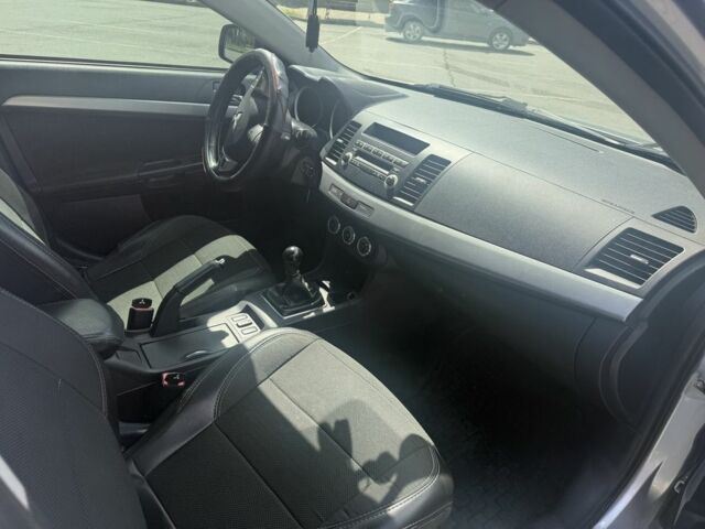 Серый Мицубиси Лансер, объемом двигателя 1.8 л и пробегом 320 тыс. км за 5700 $, фото 6 на Automoto.ua