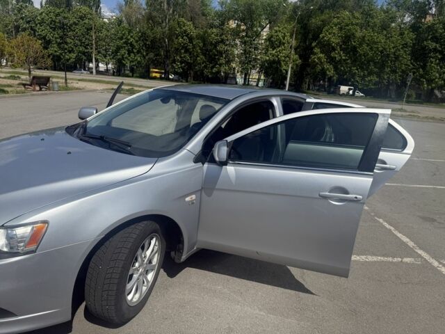 Серый Мицубиси Лансер, объемом двигателя 1.8 л и пробегом 320 тыс. км за 5700 $, фото 7 на Automoto.ua