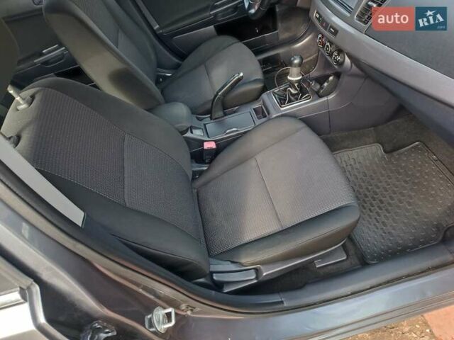 Міцубісі Lancer 2011 у Харкові на Automoto.ua Сірий Міцубісі Lancer, об'ємом двигуна 1.5 л та пробігом 190 тис. км за 6500 $, фото 14 на Automoto.ua