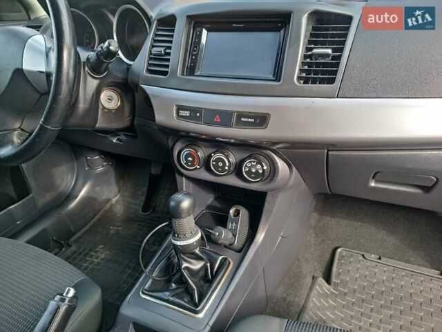 Міцубісі Lancer 2011 у Харкові на Automoto.ua Сірий Міцубісі Lancer, об'ємом двигуна 1.5 л та пробігом 190 тис. км за 6500 $, фото 15 на Automoto.ua