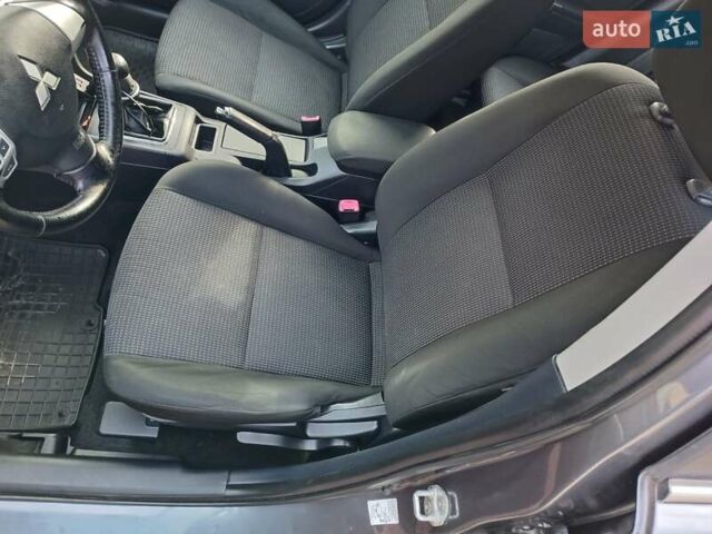 Міцубісі Lancer 2011 у Харкові на Automoto.ua Сірий Міцубісі Lancer, об'ємом двигуна 1.5 л та пробігом 190 тис. км за 6500 $, фото 17 на Automoto.ua