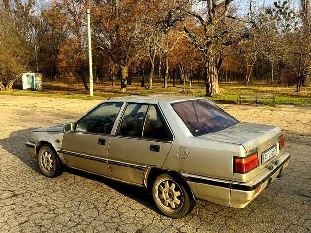 Серый Мицубиси Лансер, объемом двигателя 1.5 л и пробегом 0 тыс. км за 499 $, фото 2 на Automoto.ua