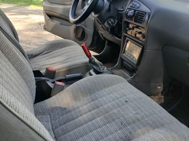 Серый Мицубиси Лансер, объемом двигателя 0 л и пробегом 111 тыс. км за 57000 $, фото 5 на Automoto.ua