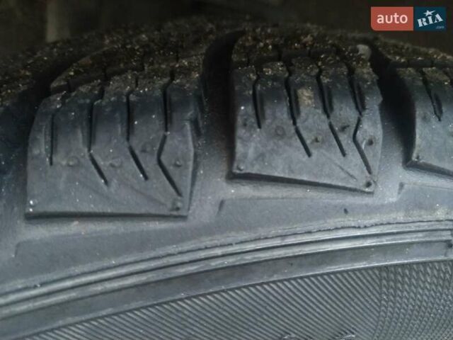 Серый Мицубиси Лансер, объемом двигателя 1.3 л и пробегом 367 тыс. км за 1050 $, фото 10 на Automoto.ua