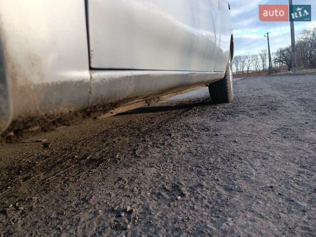 Серый Мицубиси Лансер, объемом двигателя 1.3 л и пробегом 390 тыс. км за 1800 $, фото 17 на Automoto.ua