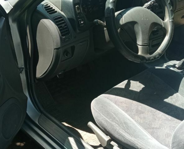 Сірий Міцубісі Lancer, об'ємом двигуна 1.3 л та пробігом 362 тис. км за 2300 $, фото 2 на Automoto.ua