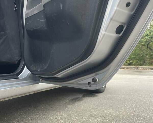 Сірий Міцубісі Lancer, об'ємом двигуна 1.6 л та пробігом 343 тис. км за 3850 $, фото 8 на Automoto.ua
