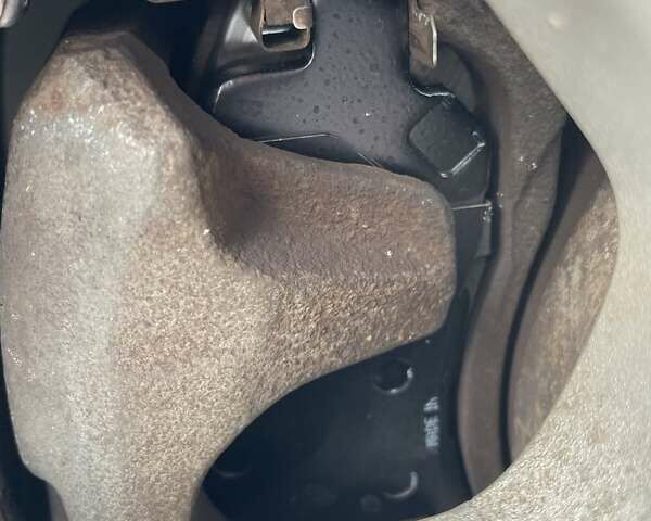 Сірий Міцубісі Lancer, об'ємом двигуна 1.6 л та пробігом 343 тис. км за 3850 $, фото 9 на Automoto.ua