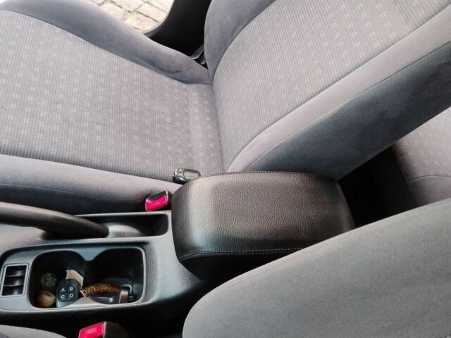 Сірий Міцубісі Lancer, об'ємом двигуна 1.6 л та пробігом 177 тис. км за 4500 $, фото 12 на Automoto.ua