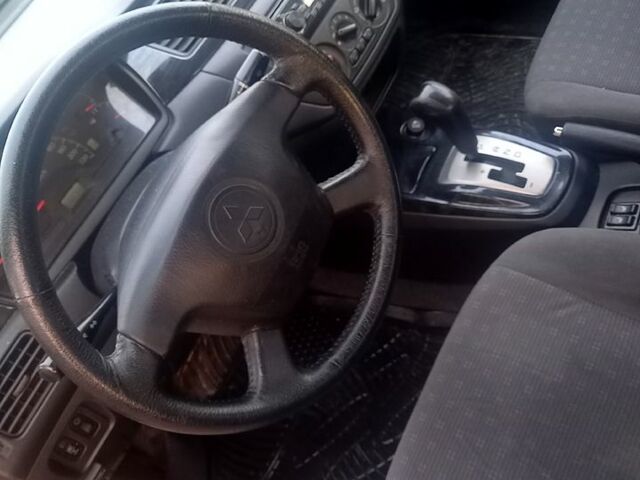 Сірий Міцубісі Lancer, об'ємом двигуна 1.6 л та пробігом 280 тис. км за 3700 $, фото 6 на Automoto.ua
