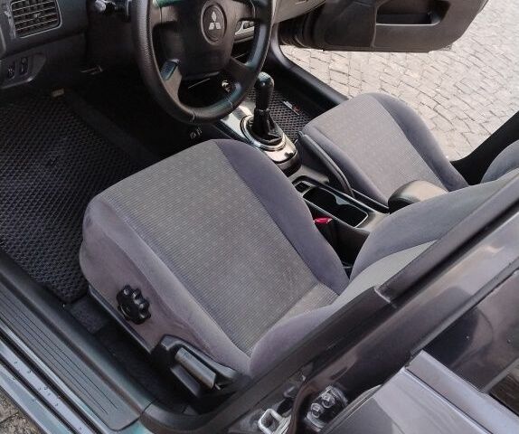Сірий Міцубісі Lancer, об'ємом двигуна 1.6 л та пробігом 177 тис. км за 4500 $, фото 9 на Automoto.ua