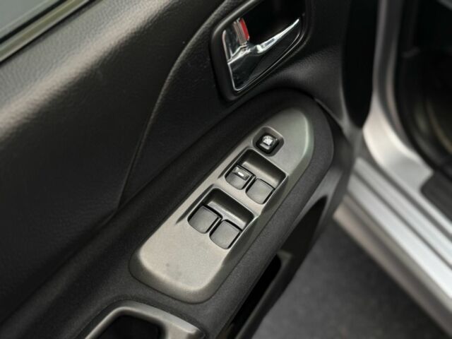 Серый Мицубиси Лансер, объемом двигателя 2 л и пробегом 180 тыс. км за 3700 $, фото 8 на Automoto.ua