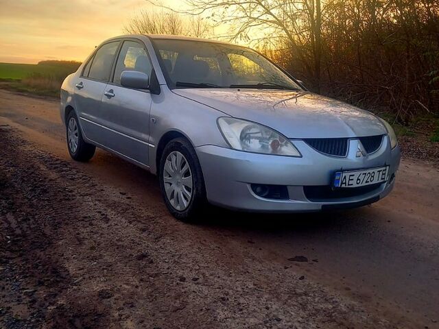 Сірий Міцубісі Lancer, об'ємом двигуна 1.6 л та пробігом 280 тис. км за 3700 $, фото 2 на Automoto.ua