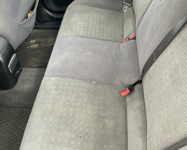Сірий Міцубісі Lancer, об'ємом двигуна 1.58 л та пробігом 268 тис. км за 3799 $, фото 11 на Automoto.ua