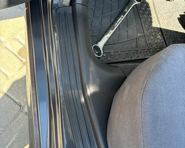 Сірий Міцубісі Lancer, об'ємом двигуна 1.58 л та пробігом 167 тис. км за 5100 $, фото 20 на Automoto.ua