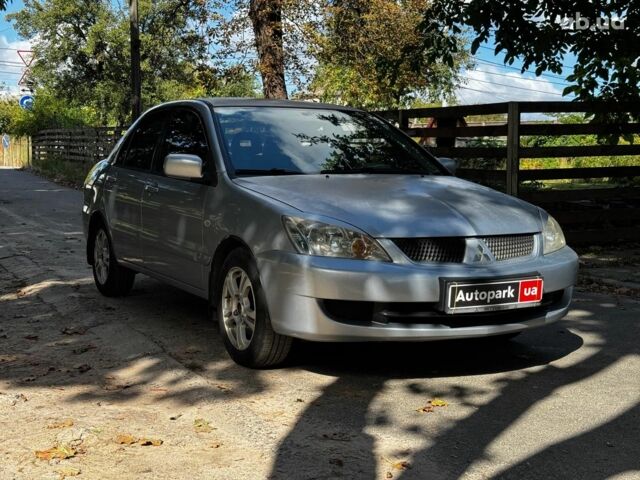 Мицубиси Лансер 2005 в Киеве на Automoto.ua Серый Мицубиси Лансер, объемом двигателя 1.6 л и пробегом 196 тыс. км за 4490 $, фото 2 на Automoto.ua