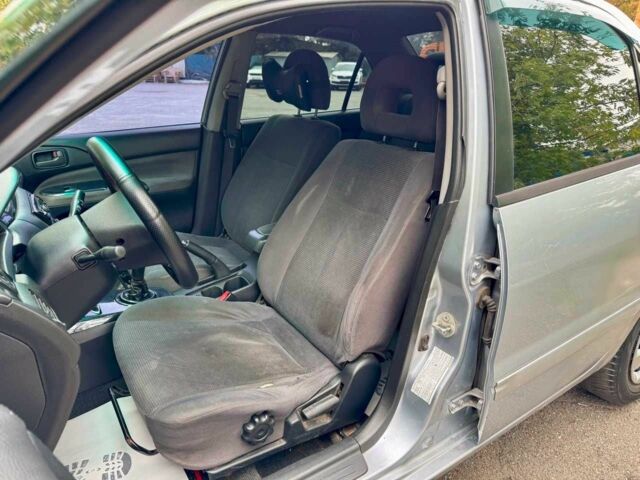 Мицубиси Лансер 2005 в Киеве на Automoto.ua Серый Мицубиси Лансер, объемом двигателя 1.58 л и пробегом 180 тыс. км за 2490 $, фото 11 на Automoto.ua