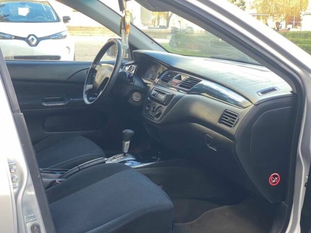 Міцубісі Lancer 2005 у Запоріжжя на Automoto.ua Сірий Міцубісі Lancer, об'ємом двигуна 1.6 л та пробігом 200 тис. км за 3850 $, фото 9 на Automoto.ua