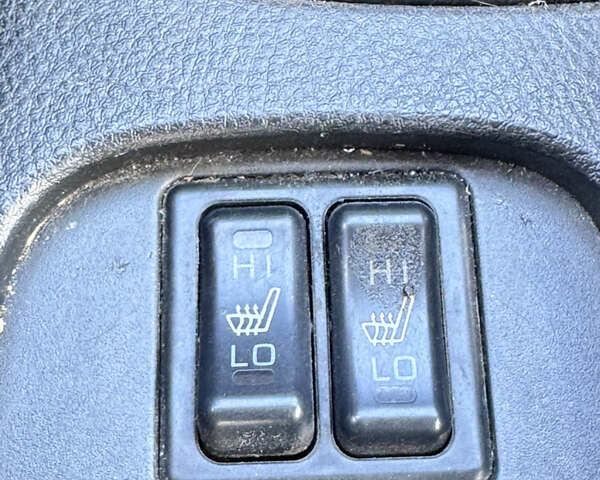 Сірий Міцубісі Lancer, об'ємом двигуна 1.58 л та пробігом 292 тис. км за 5000 $, фото 25 на Automoto.ua