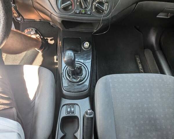 Сірий Міцубісі Lancer, об'ємом двигуна 1.58 л та пробігом 384 тис. км за 2500 $, фото 14 на Automoto.ua