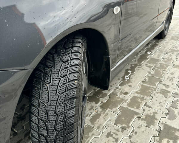 Серый Мицубиси Лансер, объемом двигателя 1.58 л и пробегом 300 тыс. км за 3500 $, фото 6 на Automoto.ua